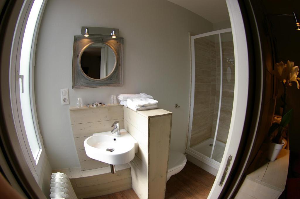 Argenton Sur Creuse Logis Hotel Le Cheval Noir חדר תמונה